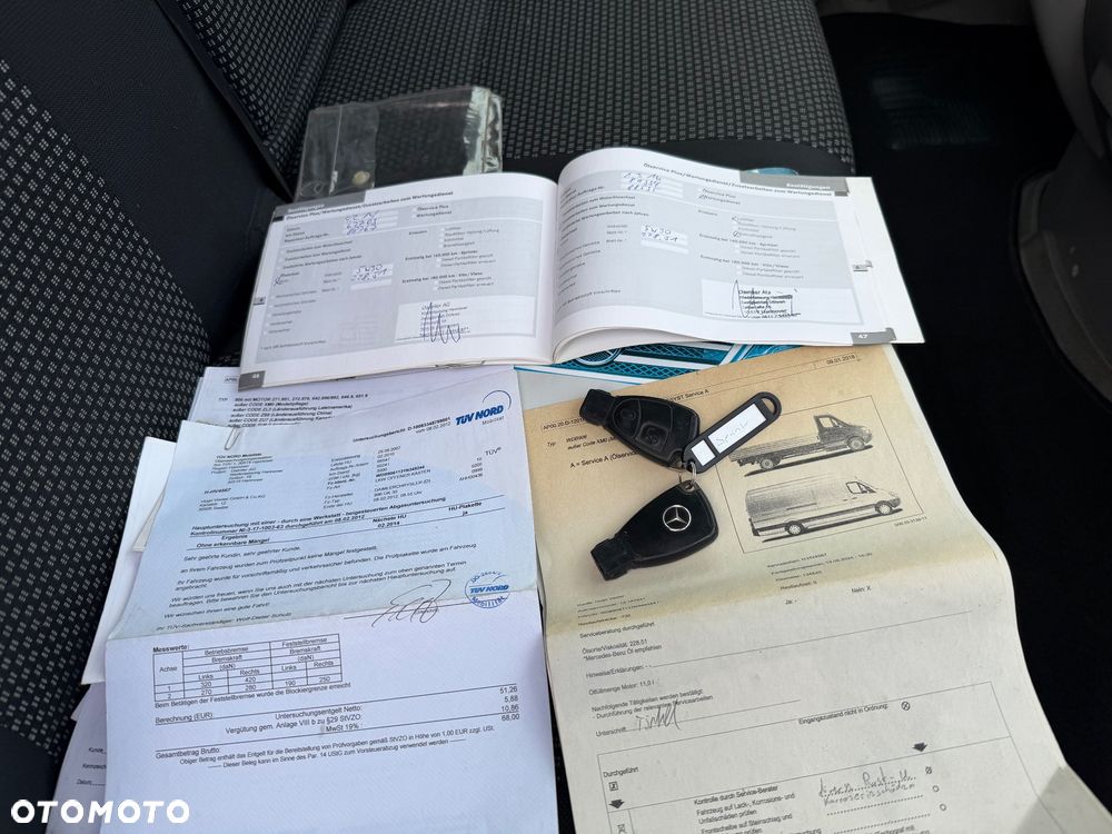 Mercedes-Benz Sprinter - 22