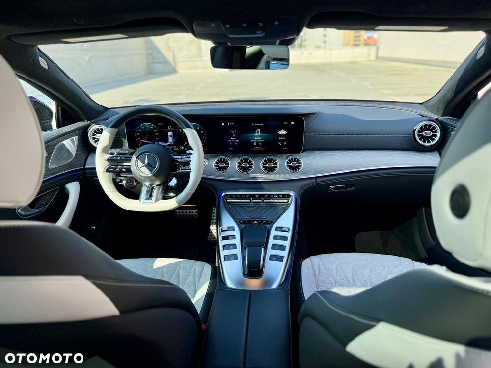 Mercedes-Benz AMG GT 53 4Matic+ Speedshift TCT 9G - 13