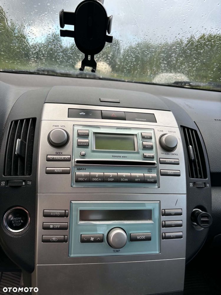 Toyota Corolla Verso - 4