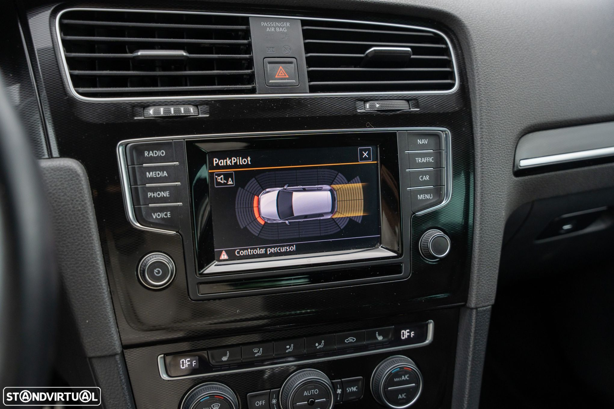 VW Golf 2.0 TSI R DSG - 11