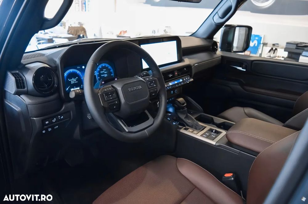 Toyota Land Cruiser 2.8l D-4D 204 CP A/T 7 locuri Luxury AVS Brown - 5