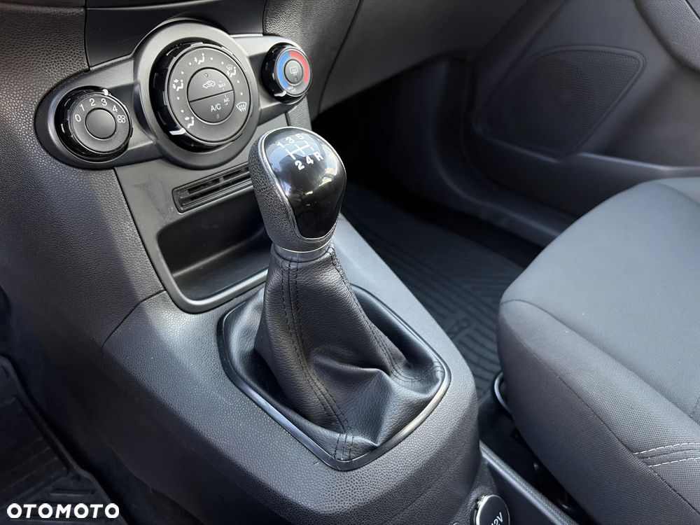 Ford Fiesta 1.5 TDCi Titanium EU6 - 15