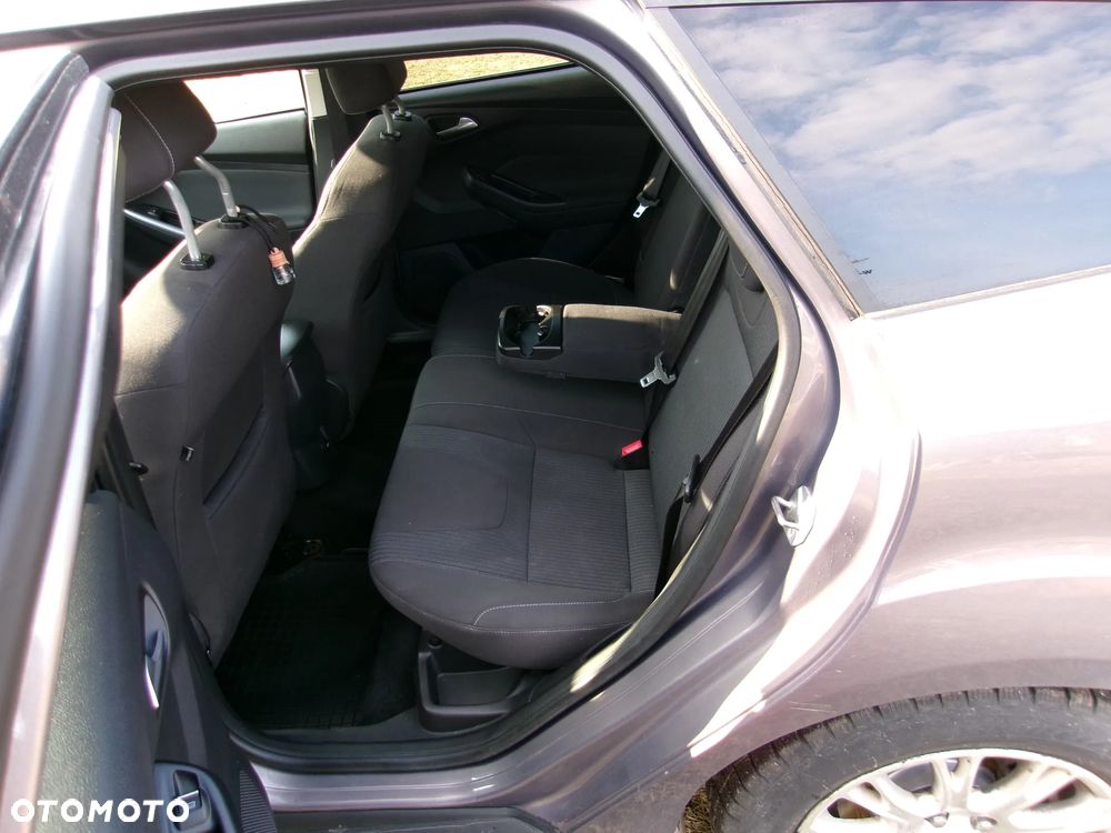 Ford Focus 1.6 TDCi DPF Titanium - 4