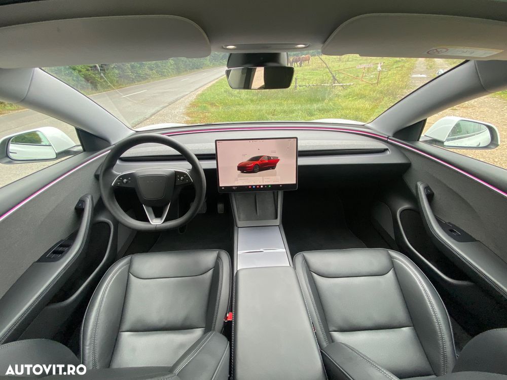 Tesla Model 3 RWD - 4