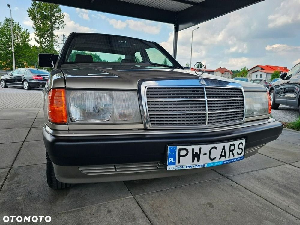 Mercedes-Benz W201 (190) - 6
