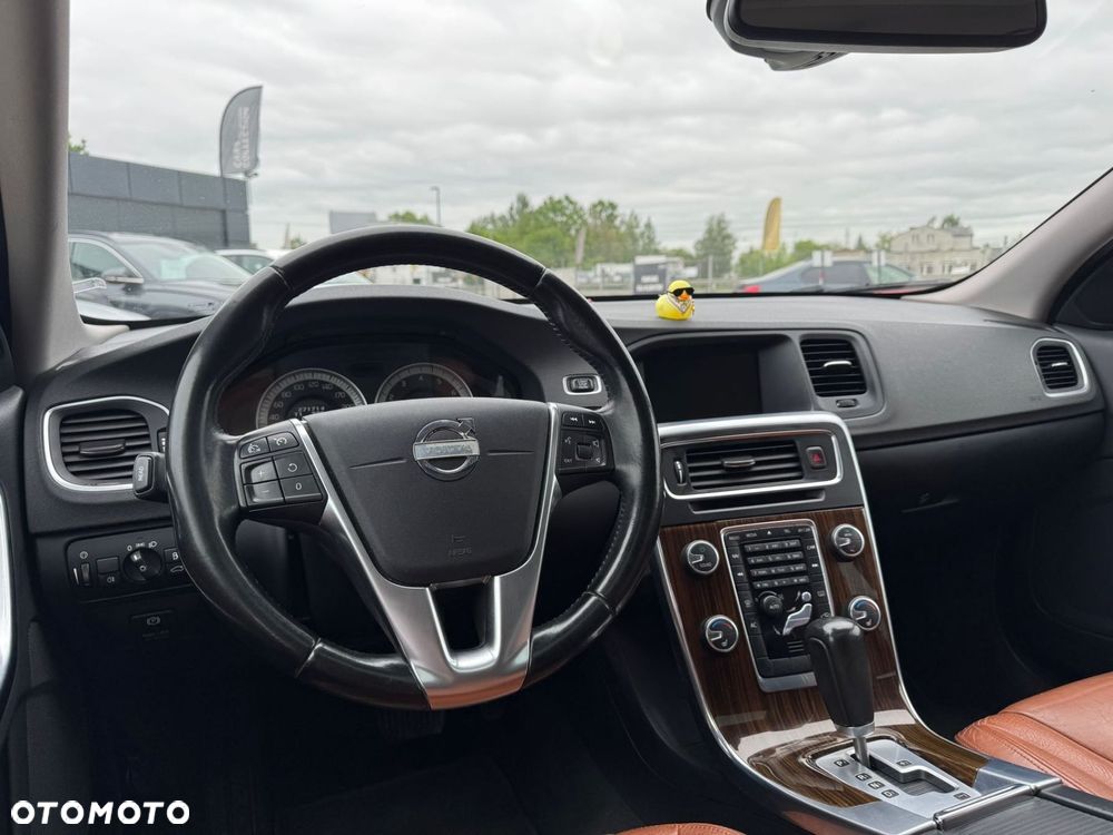 Volvo V60 - 11