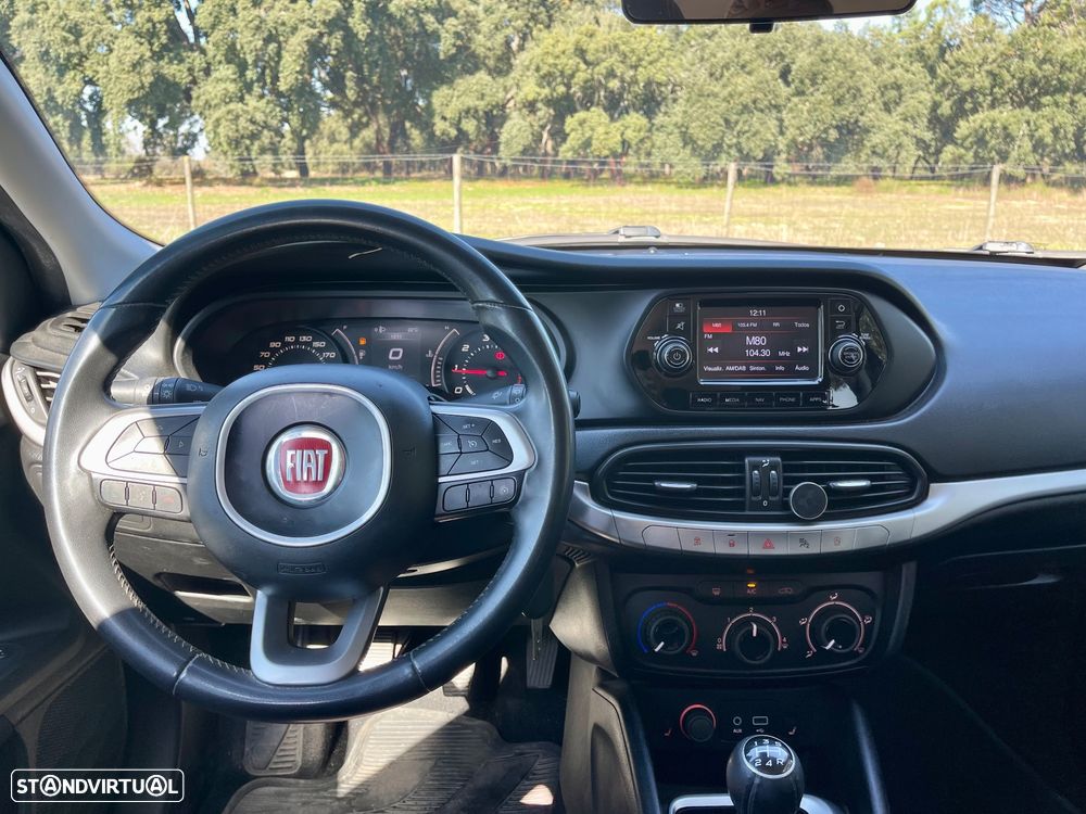 Fiat Tipo Station Wagon 1.3 M-Jet Lounge - 18