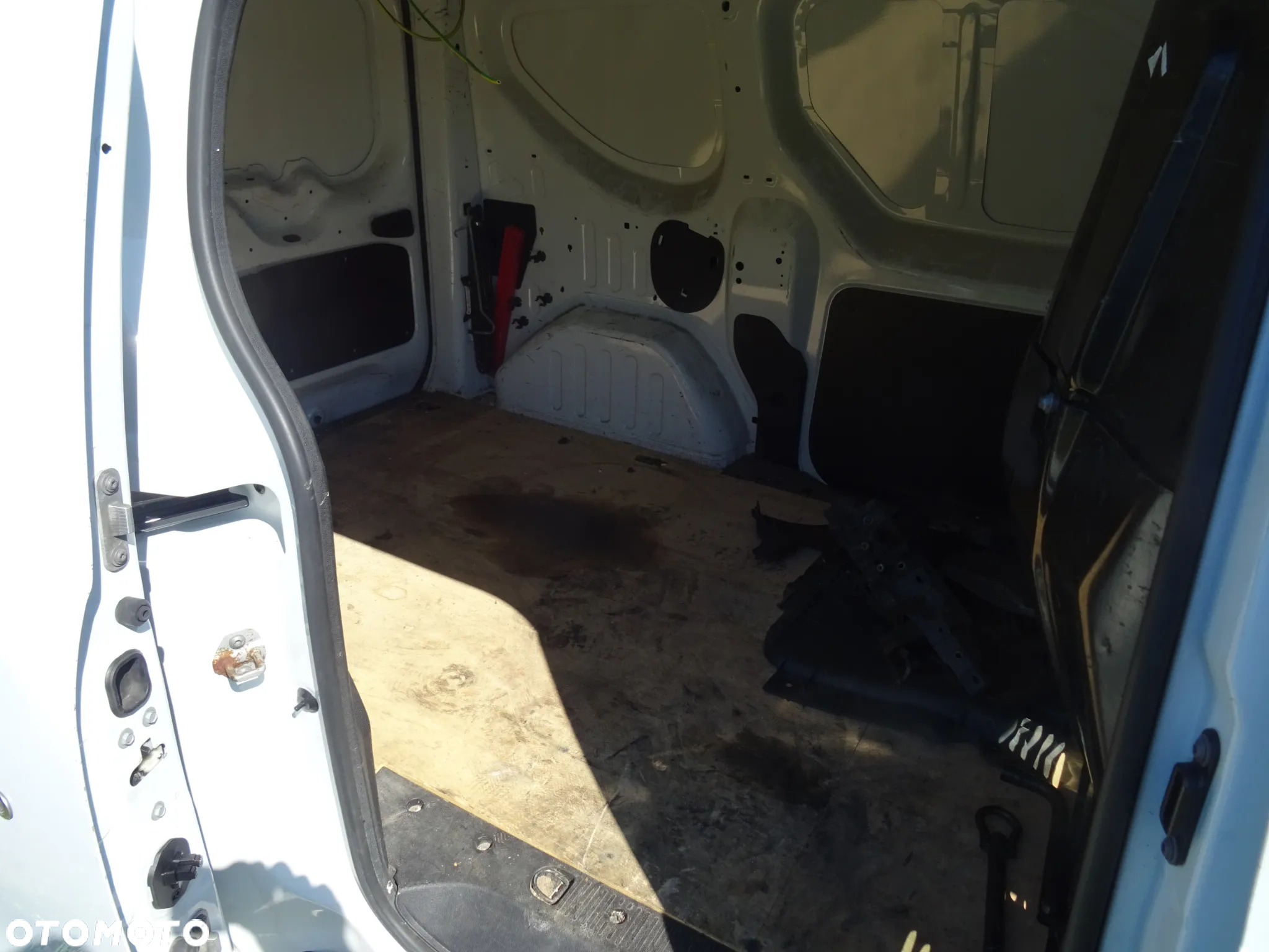 DACIA DOKKER LODGY PAS PRZEDNI GORNY BELKA POD ZDERZAK PRZEDNI TANIO DO REGENERACJI - 14