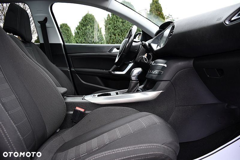 Peugeot 308 BlueHDi FAP 120 EAT6 Stop & Start Allure - 7