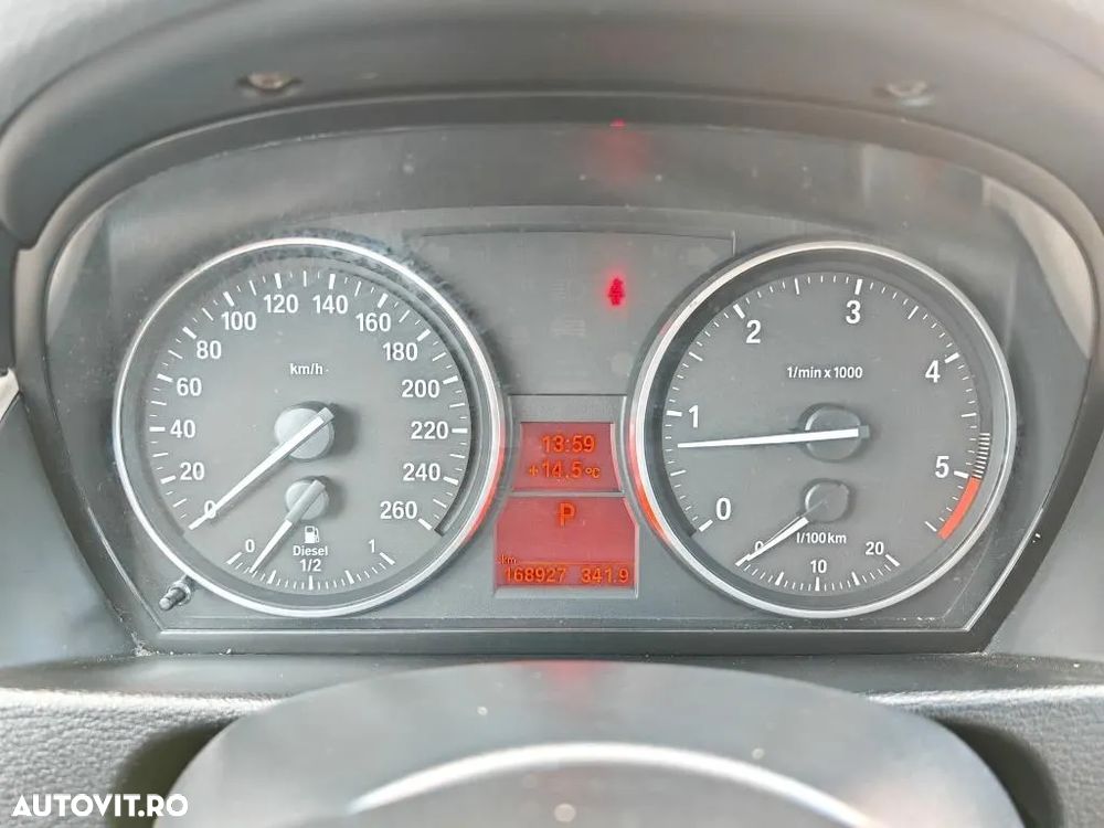 BMW X1 xDrive20d Aut. Sport Line - 32