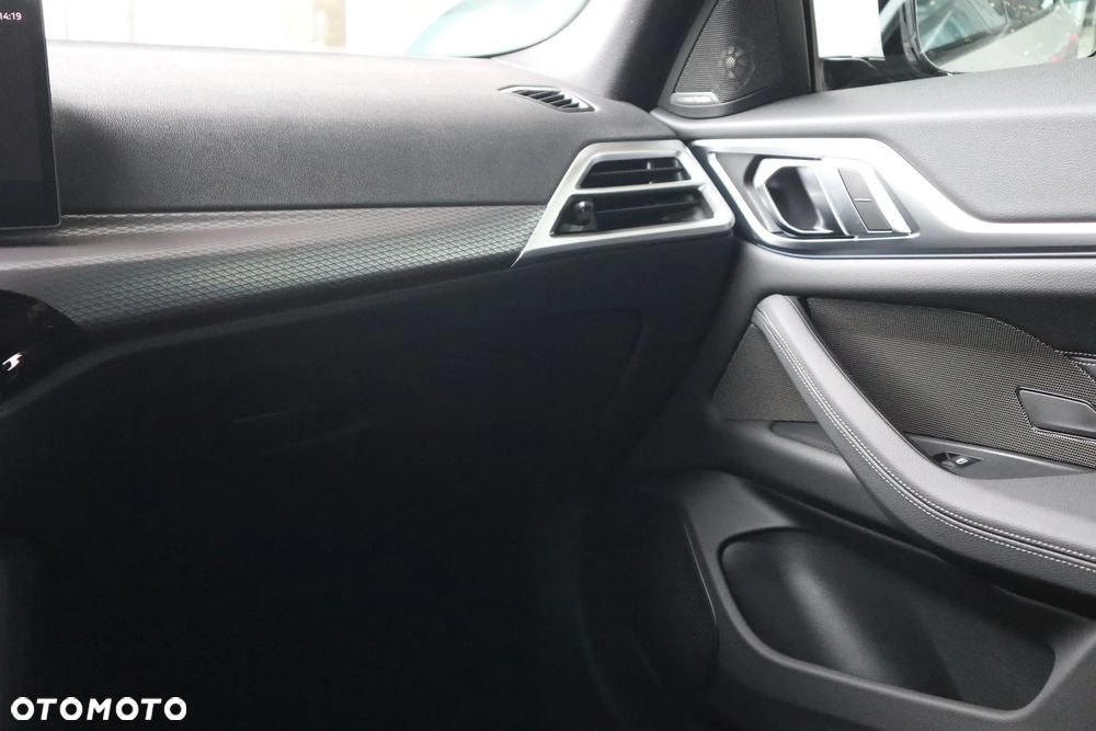 BMW i4 - 18