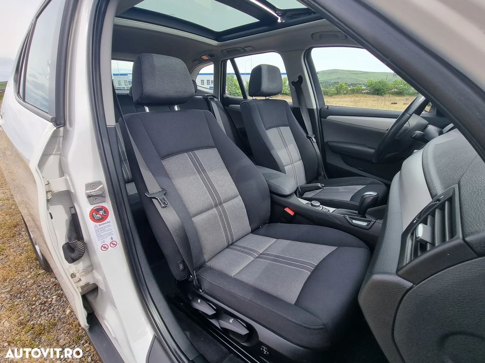 BMW X1 xDrive18d Aut. Sport Line - 11
