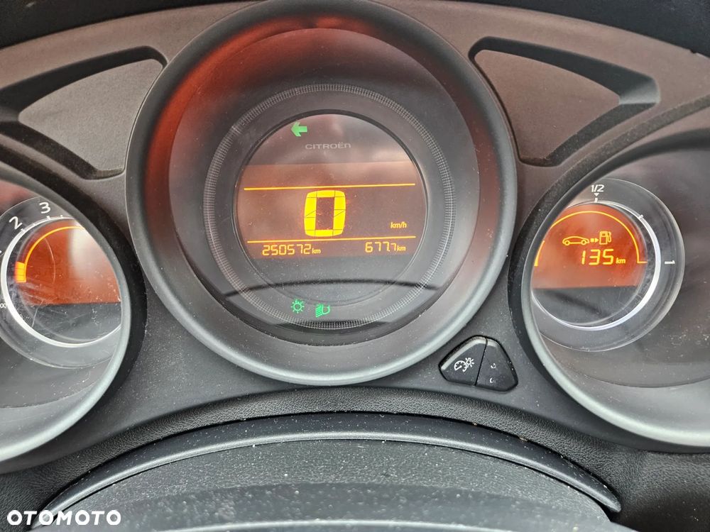 Citroën C4 1.6 HDi Attraction - 13