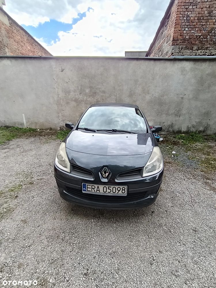 Renault Clio 1.2 16V Authentique - 2