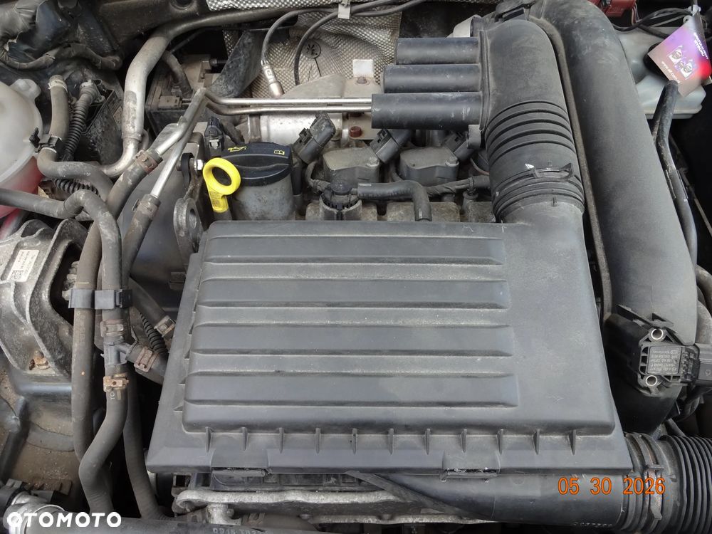 Volkswagen Passat 1.4 TSI BMT Trendline - 15