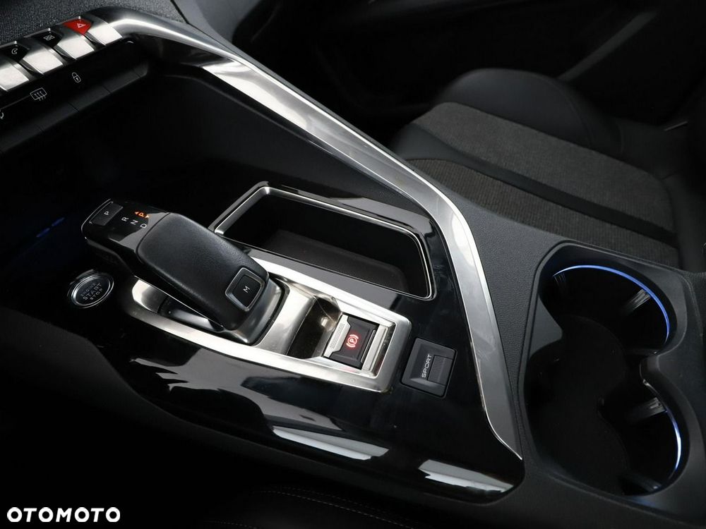 Peugeot 3008 BlueHDi 130 Stop & Start EAT8 Allure Business-Paket - 30
