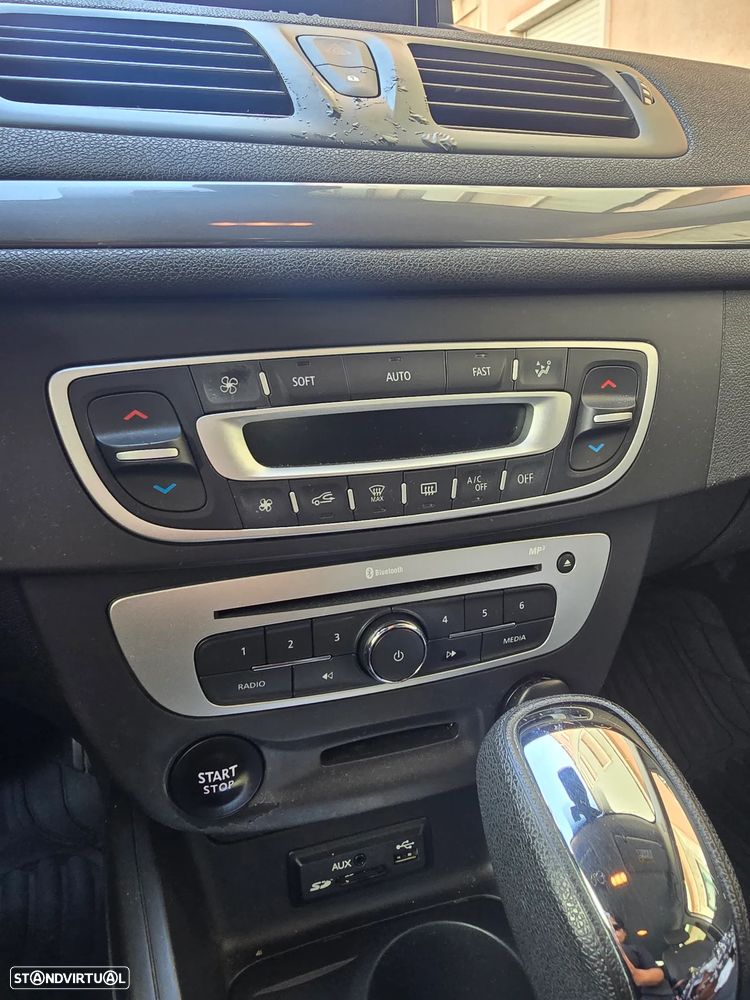Renault Mégane Sport Tourer 1.5 dCi Limited EDC - 13