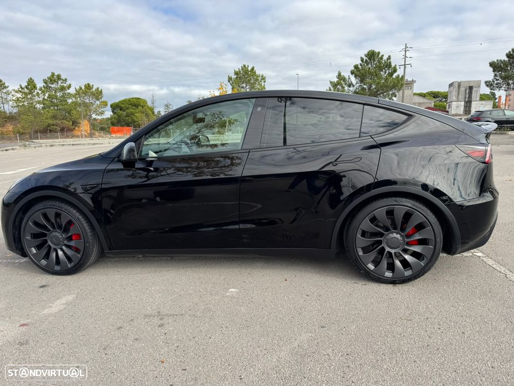 Tesla Model Y Performance Dual Motor AWD - 20