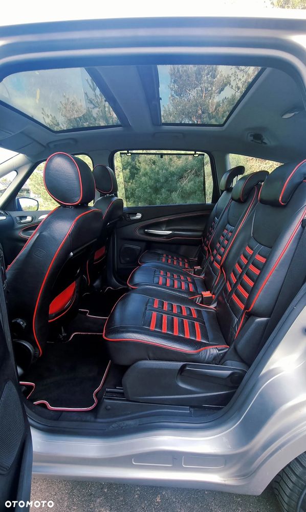 Ford S-Max - 24