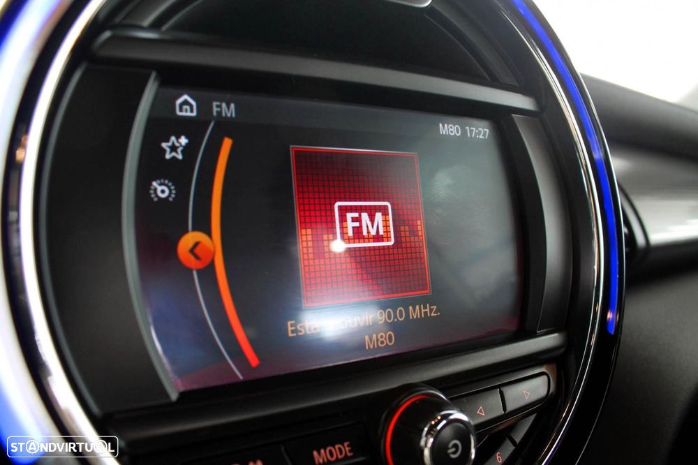 MINI 5 Portas Cooper D - 17