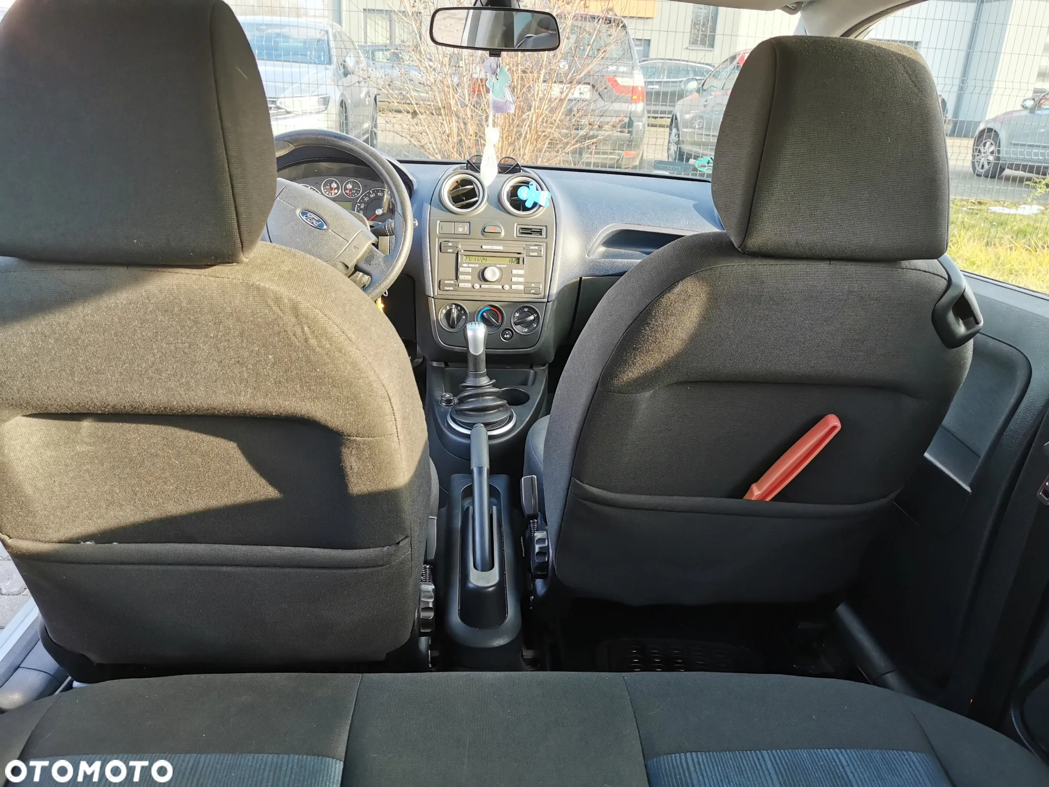 Ford Fiesta 1.4 Ambiente - 13