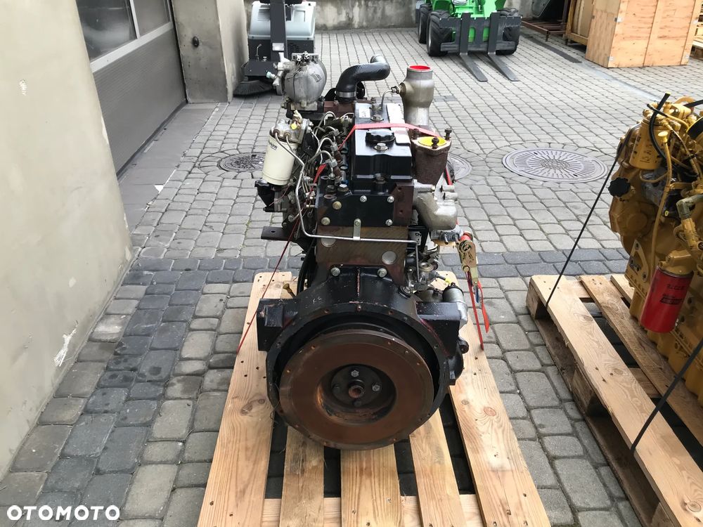 silnik Perkins 1004 1004-4 1004T 1580/2200 1580 2200 AA81078 15853netto - 6