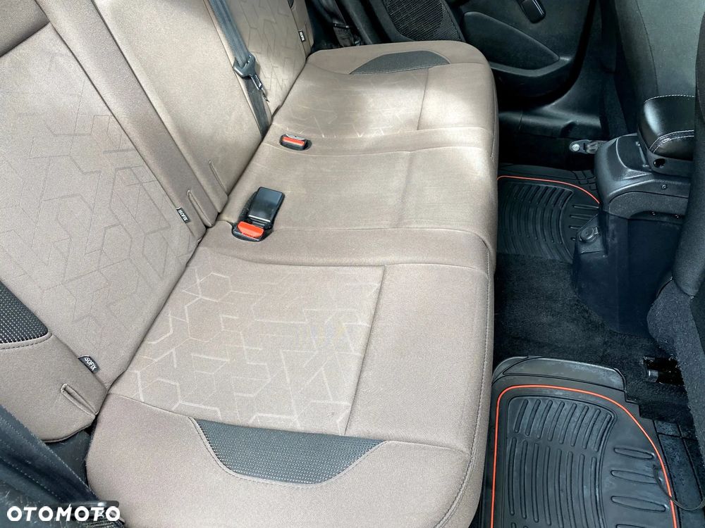 Peugeot 2008 1.4 HDi Access - 8