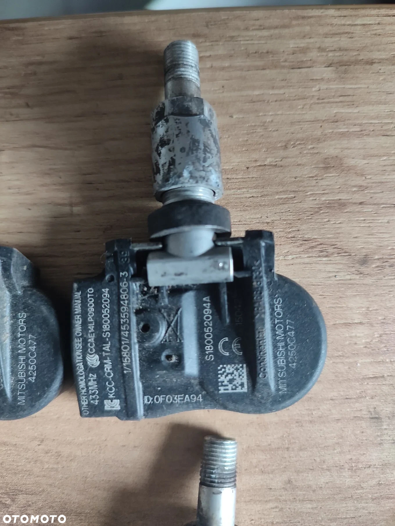 Czujnik ciśnienia opon TPMS Continental S180052094A Mitsubishi - 2