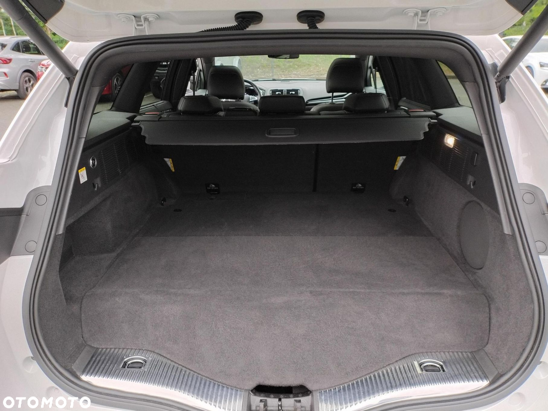 Ford Mondeo 2.0 Hybrid ST-Line X - 33