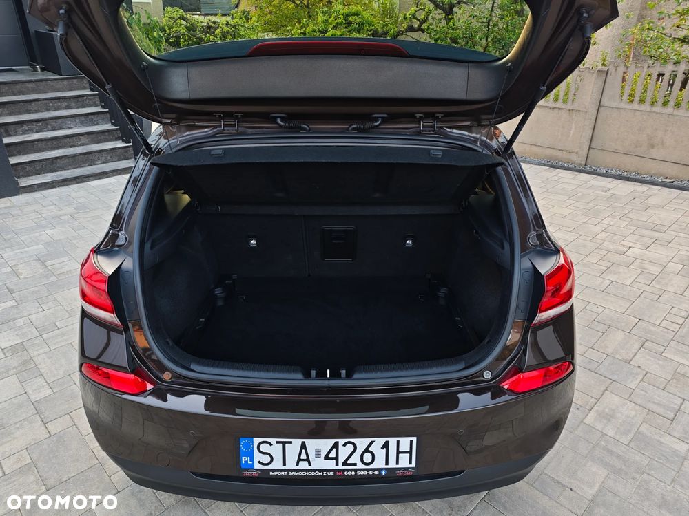 Hyundai i30 1.4 T-GDI Intro Edition - 18