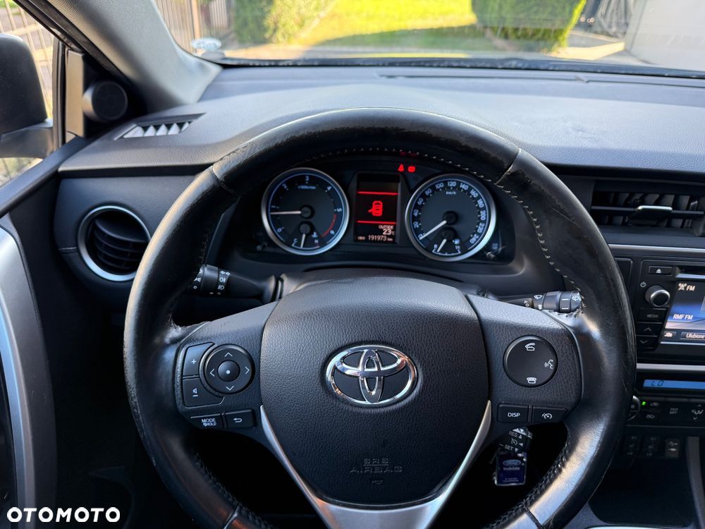 Toyota Auris 2.0 D-4D Prestige - 9