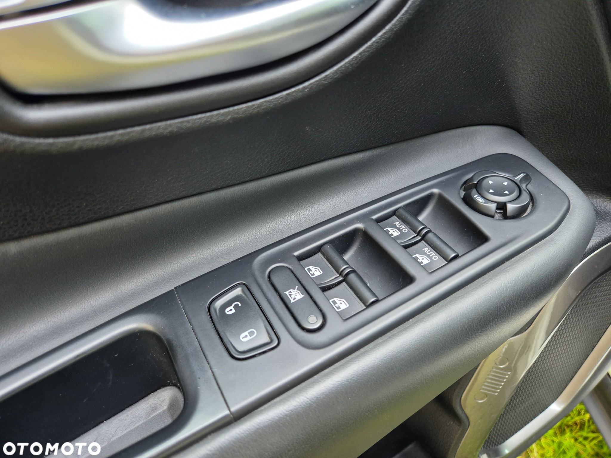 Jeep Renegade 1.4 MultiAir Limited - 34