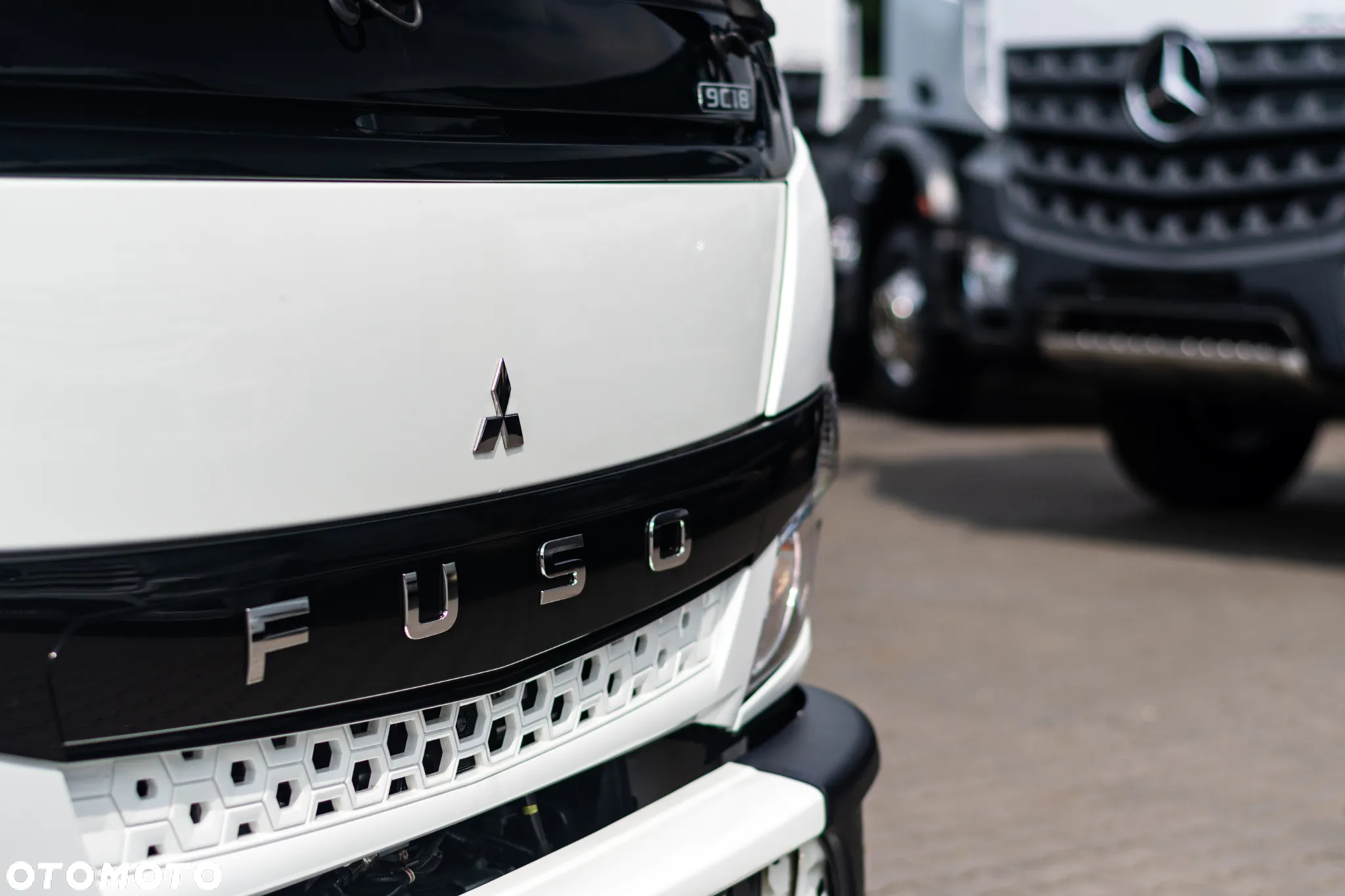 FUSO Canter 9C18 AMT 4x2 - 4