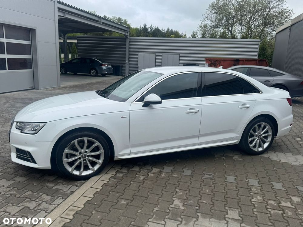 Audi A4 Limousine - 4