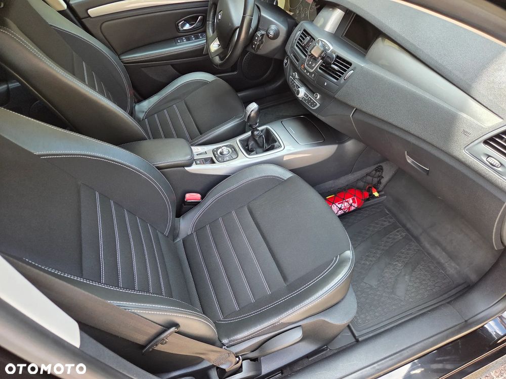 Renault Laguna 2.0 dCi Expression ESM - 11