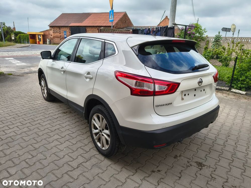 Nissan Qashqai - 10