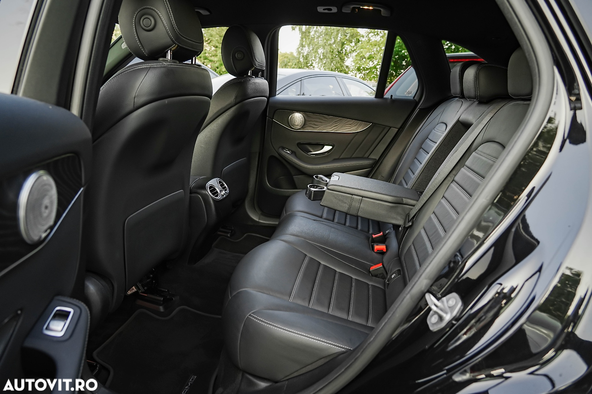 Mercedes-Benz GLC 200 4Matic 9G-TRONIC AMG Line - 23
