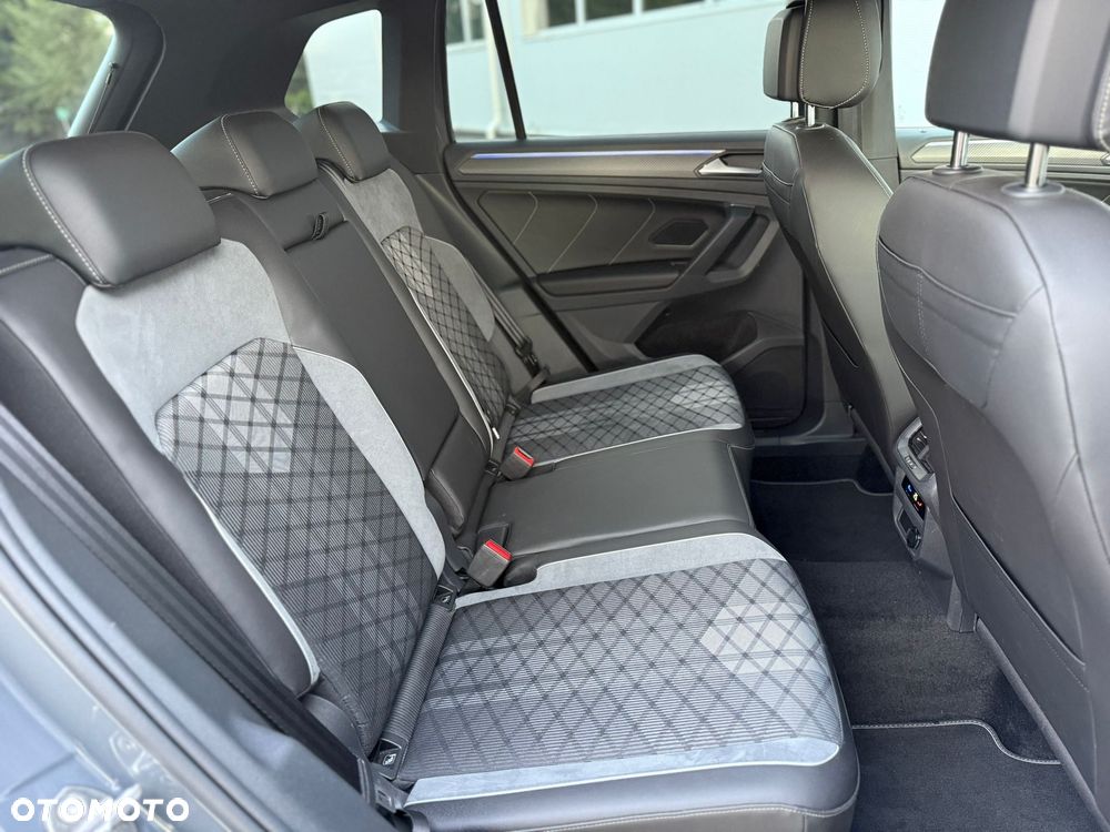 Volkswagen Tiguan 2.0 TDI SCR 4Mot R-Line DSG - 38