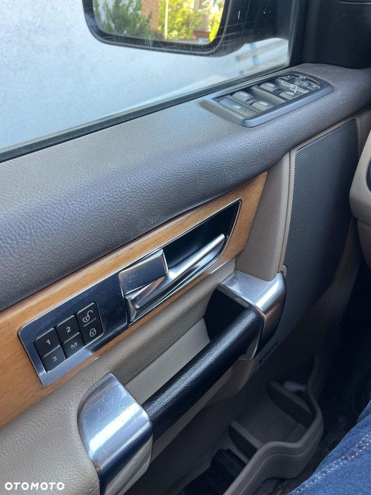 Land Rover Discovery IV 3.0SD V6 SE - 11