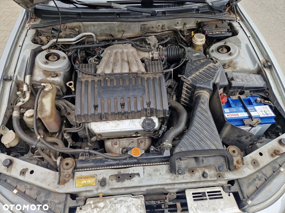 Mitsubishi Galant - 17