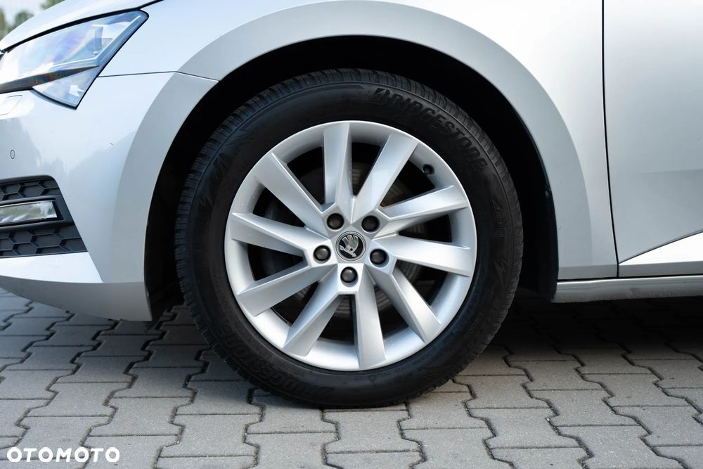 Skoda Superb 2.0 TDI Ambition DSG7 - 13