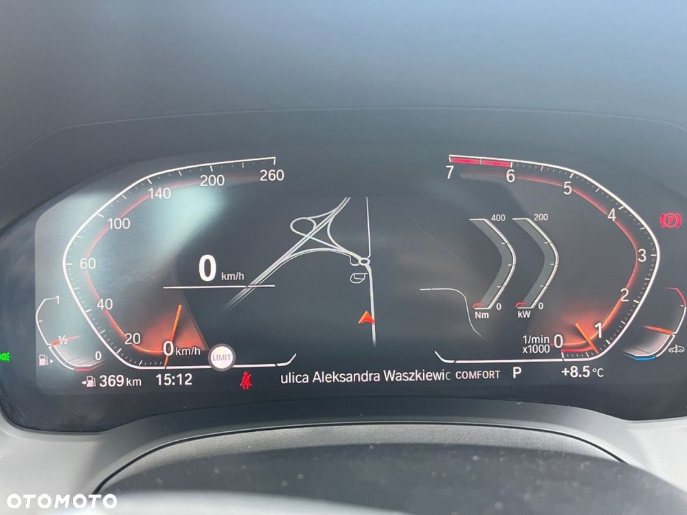 BMW Seria 3 330i - 12