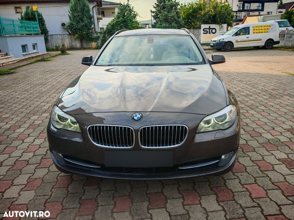 BMW Seria 5 520d Touring - 1