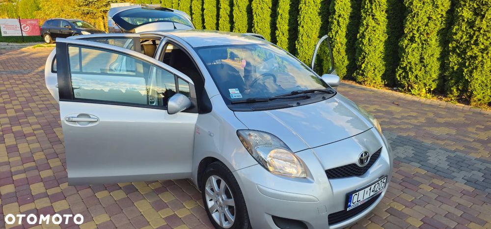 Toyota Yaris 1.33 2010 - 16