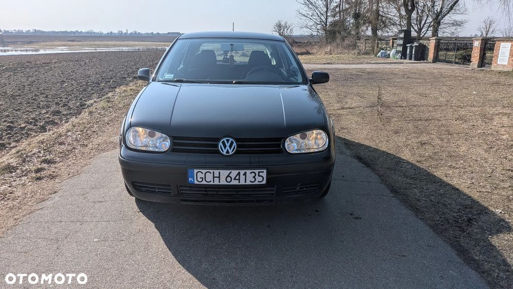 Volkswagen Golf 1.4 Basis - 1