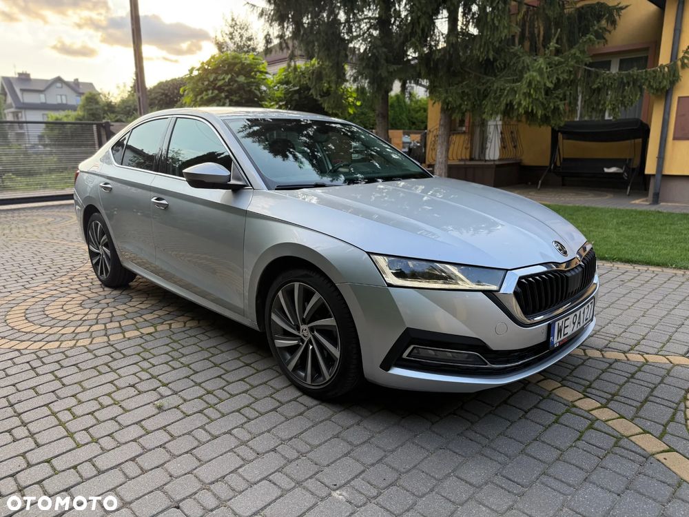 Skoda Octavia 2023 photo 2