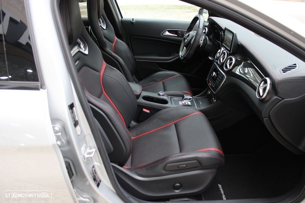 Mercedes-Benz GLA 45 AMG 4-Matic - 27