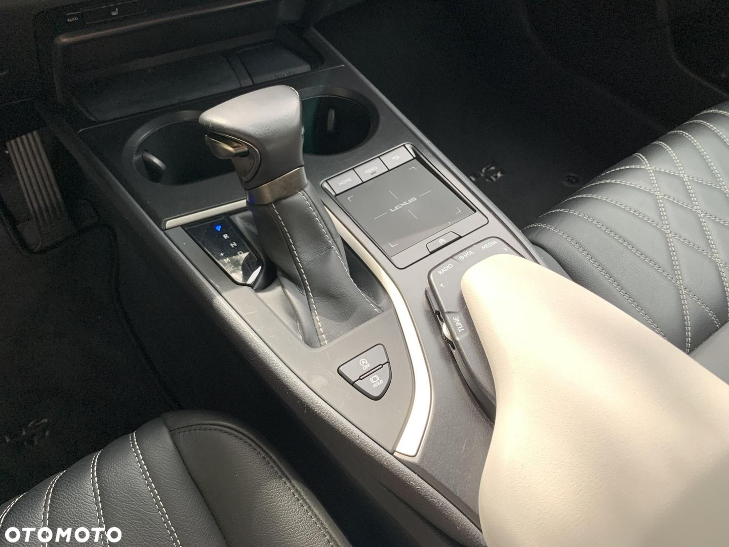 Lexus UX 200 GPF Business Edition 2WD - 20