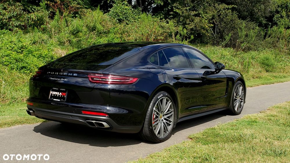 Porsche Panamera - 7