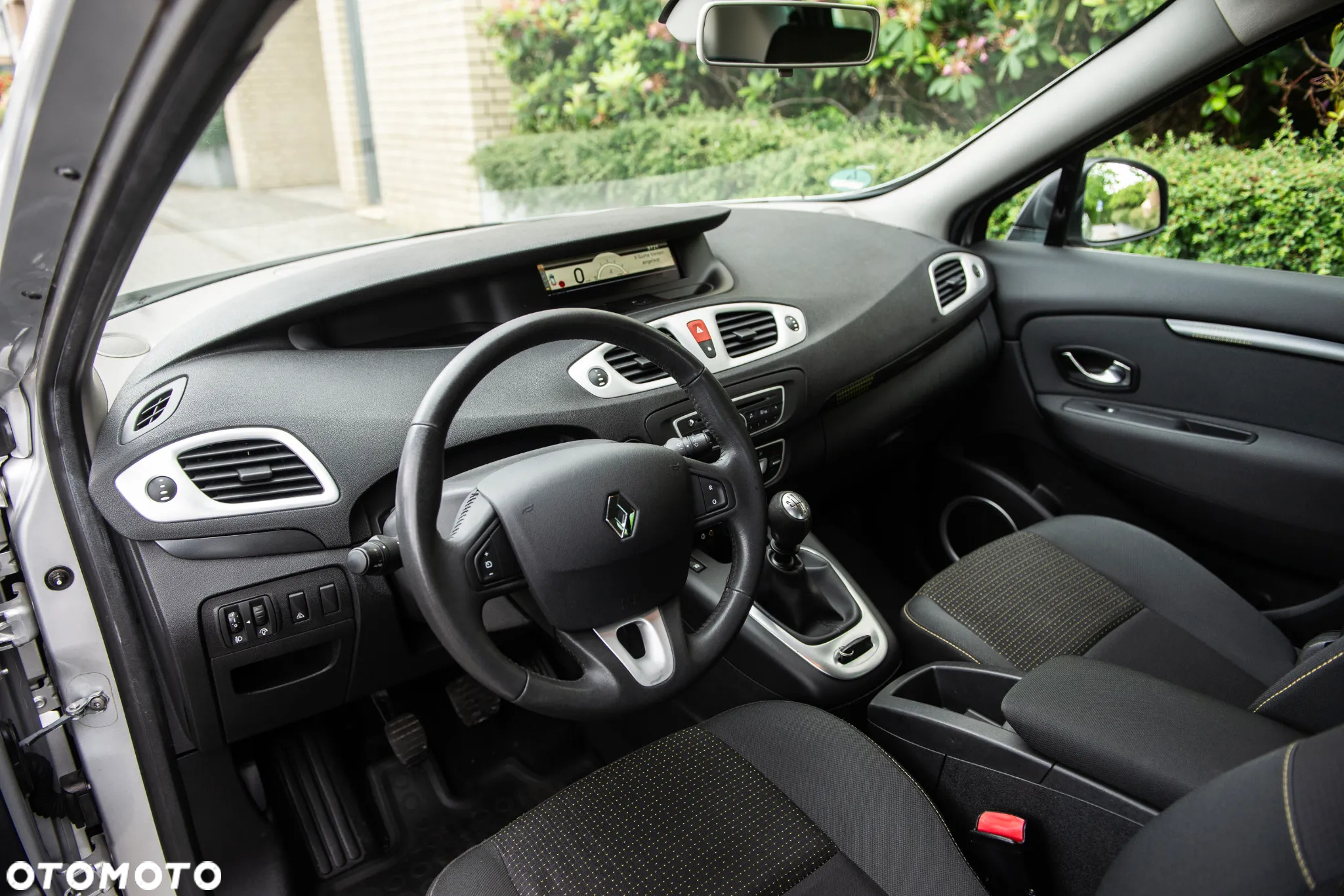 Renault Scenic 1.9 dCi Emotion Plus - 15
